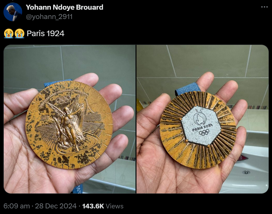 Peeling Paris Olympic medal